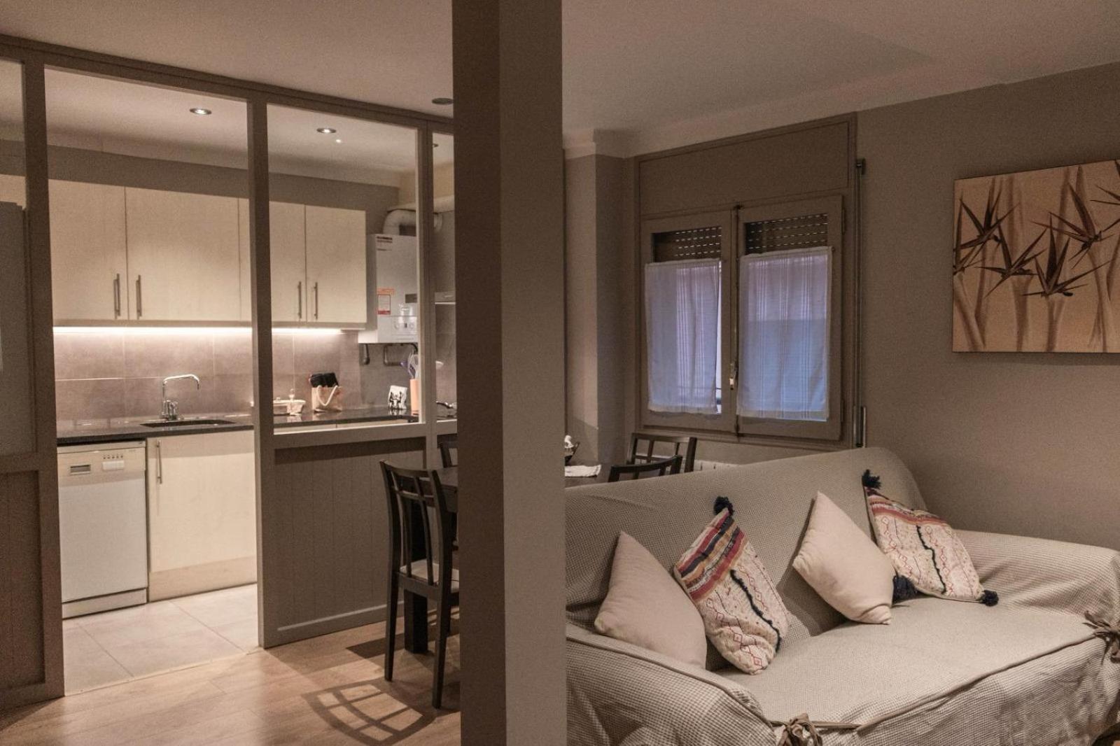 Acogedor Y Centrico Apartment Puigcerda Bagian luar foto